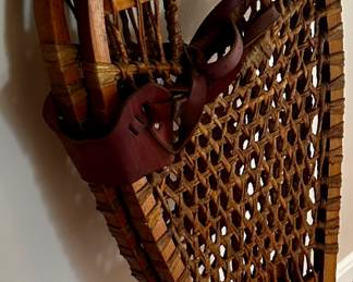 VINTAGE SNOWSHOES