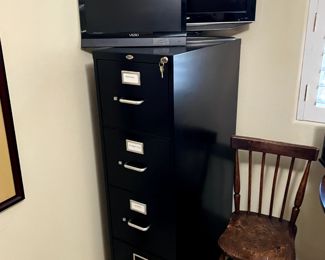 Locking Metal Filing Cabinet with Key