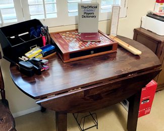 Drop Leaf Table 