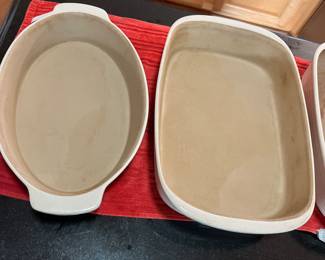 Pampered chef stoneware
