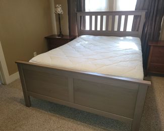 Queen size bed