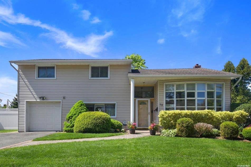 “A RED TAG SALE” PLAINVIEW CLEANOUT SALE!... starts on 9/9/2023