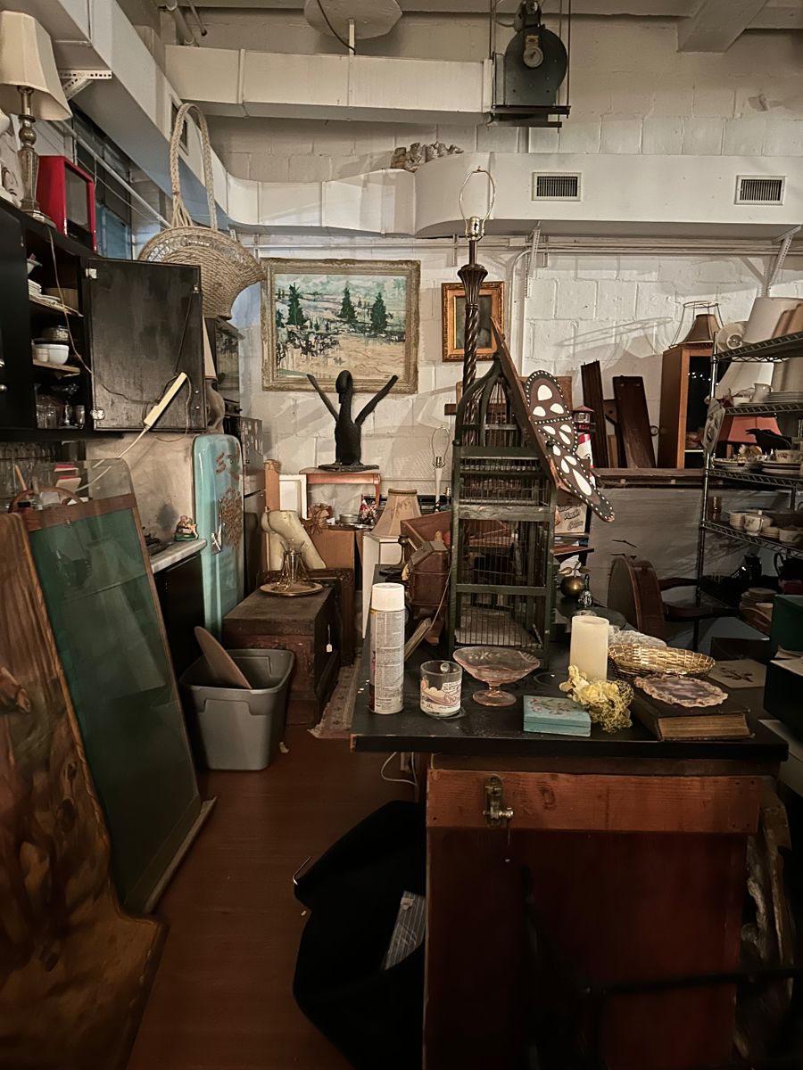 Pink Estate Sales Pink Warehouse! Tons... starts on 9/9/2023