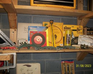 Blades and various woodworking equipment