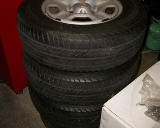 Uniroyal Tiger Paw 215/70R15 w/Toyota Wheels