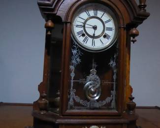 Vintage table clock