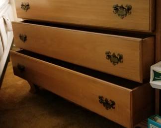 Maple dresser Easy sliding  drawers- no water marks - $25 now!
Saturday 