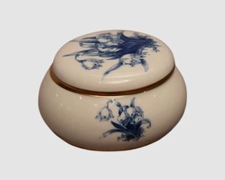 34. Meissen Porcelain Round Lidded Trinket Box