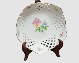 40. Meissen Reticulated Fluted Bowl