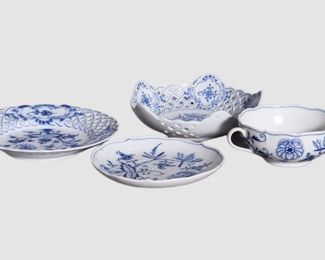 110. Four 4 Meissen Blue Onion Pieces