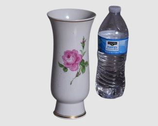 149. Meissen Pink Rose Vase