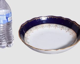 178. Meissen Bowl With Navy and Gold Accents