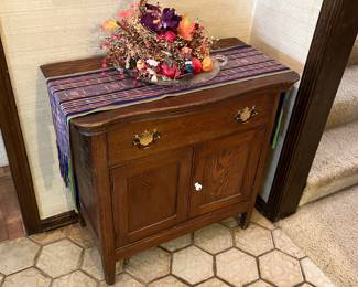 Small vintage oak chest