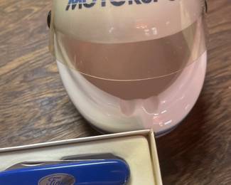 Lots of Ford memorabilia… lighters, pins, ashtrays, coffee cups, etc