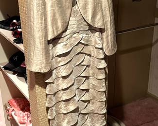 Adrianna Papell gold metallic sheath dress with jacket, beautiful! Size S