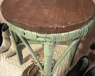 Wicker stool