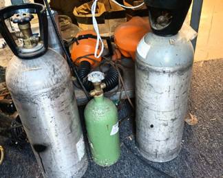 2 CO2 Tanks, Oxygen Welding Gas Cylinder 