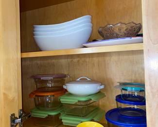 Kitchen storage containers 