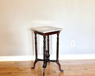 VINTAGE CENTURION MARBLE TOP TIERED ACCENT TABLE/PLANT STAND