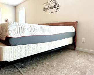 KING MEMORY FOAM MATTRESS