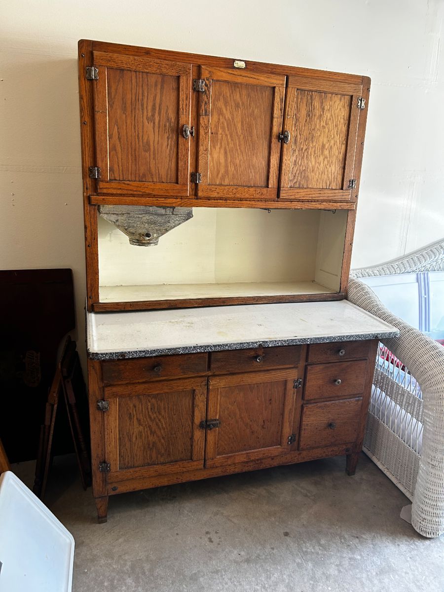 Fairfax Station Estate Sale by KC Sales starts on 9/8/2023