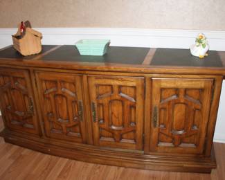 Thomasville buffet cabinet