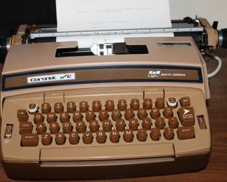 Smith Corona Coronet Super 12