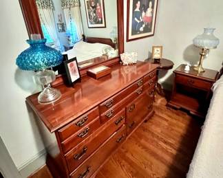 Dresser w/ Mirror