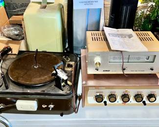 Turntable Record Player, Vintage Radio