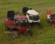 LAWN TRACTORS FOR PARTS