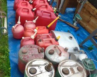 GAS CANS