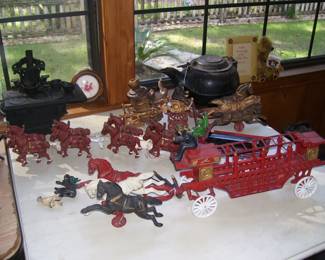 MORE Antique/Vintage Cast Iron Toys