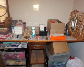 sewing notions, thread  holders