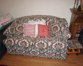 loveseat