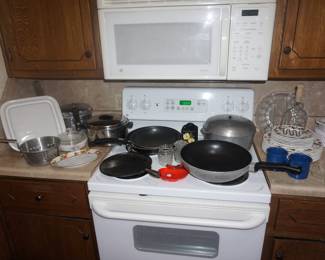 pots and pans, skillets, cast iron