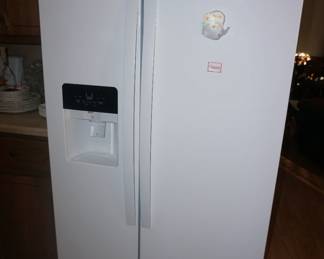 Whirpool Side by Side Refrigerator