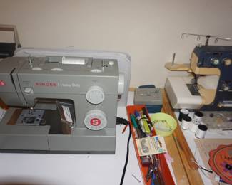 Singer machine, serger