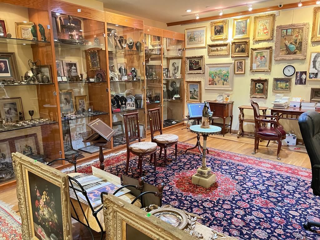 Beverly Hills Sale Not To Be Missed starts on 9/9/2023