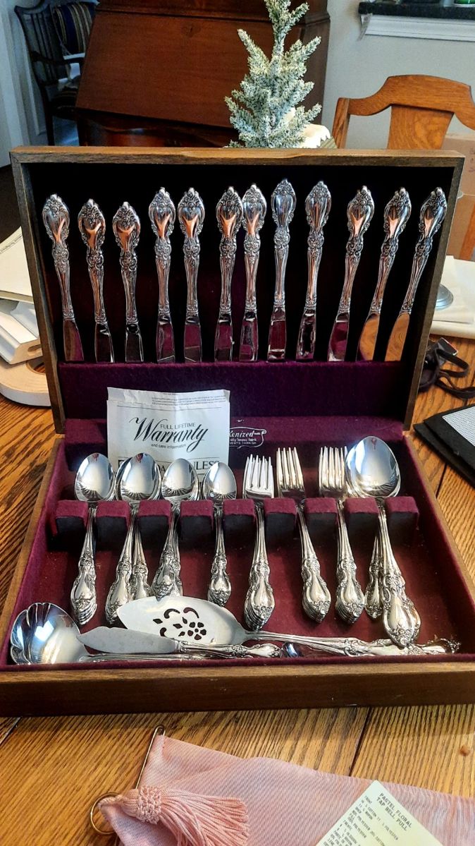 Silverplate flatware and chest