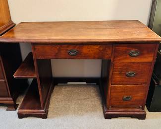 Oak desk 