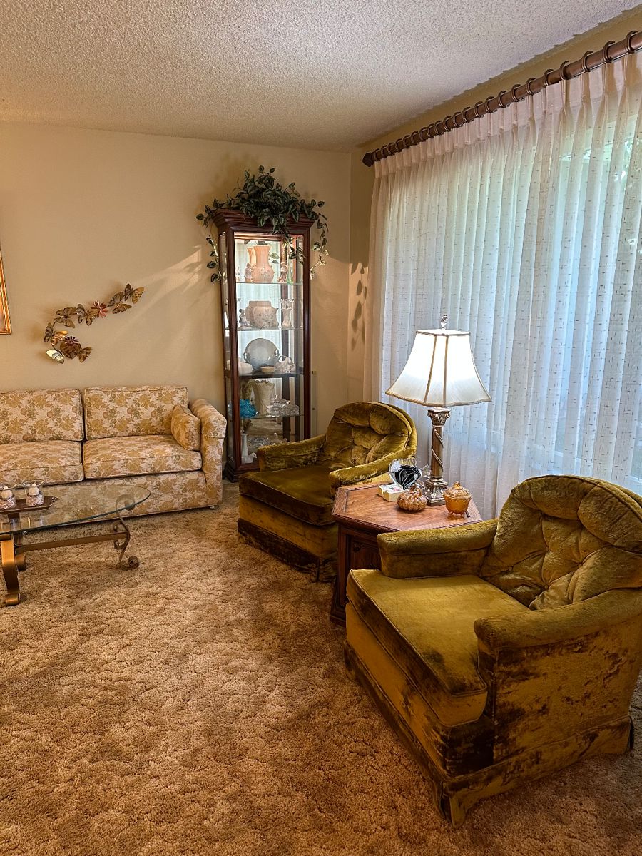 Amazing Vintage Estate Sale in Modesto, CA starts on 9/8/2023