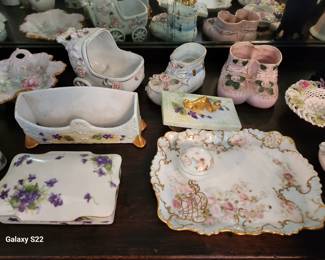 Porcelain Knick Knack Pieces
