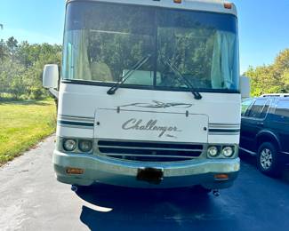 Available for presale contact us for info! 
Miles 102,829 Runs price $9999 great deal!