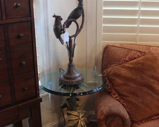 NICE GLASS TOP PALM TABLE, LAMP WITH TWO PARROTS   