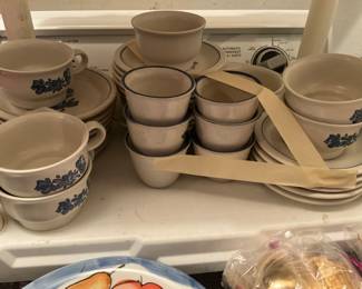 Pfaltzgraff set of dishes 