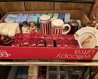 Kitchen - S/P shakers 