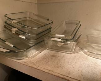 Kitchen- Pyrex & other 