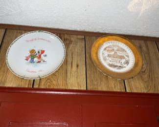 Plates on wall - kitchen