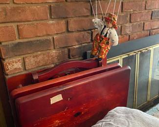 TV trays with holder - only 3 so far + decor 