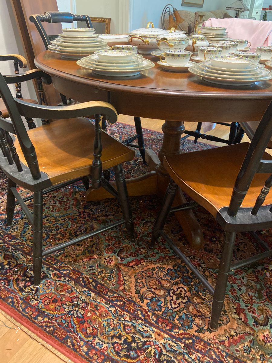 Beautiful Hitchcock table and chairs